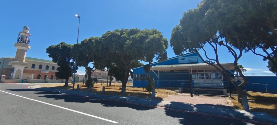2 Bedroom Property for Sale in Strandfontein Western Cape